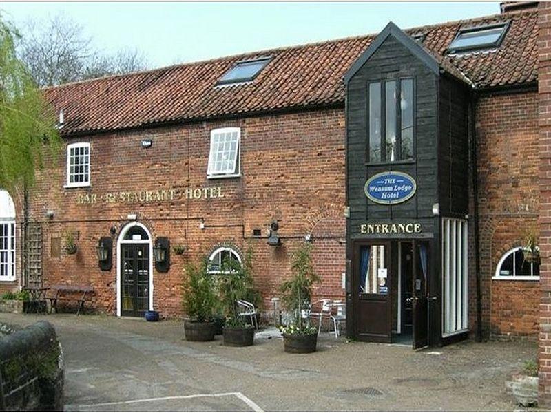 Wensum Lodge Hotel Fakenham Buitenkant foto